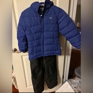 Girls size 7 snow suit.